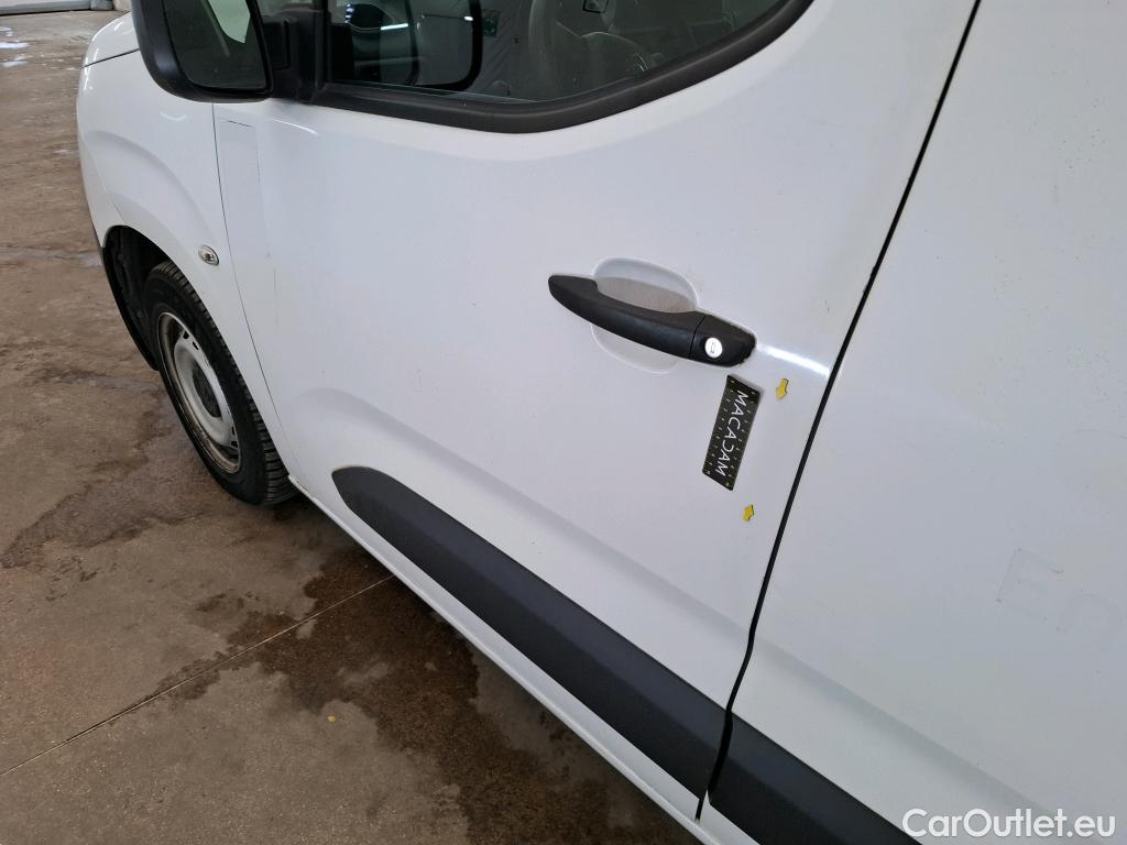  Citroen  Berlingo CITROEN  / 2018 / 4P / Fourgonnette M 650kg BlueHDi 75 S&S BVM Club #1