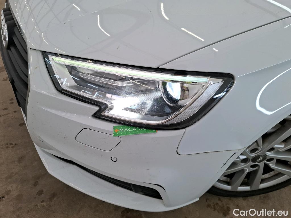  Audi  A3 AUDI  Sportback / 2016 / 5P / Berline 35 TFSI 150 COD S TRONIC BUSINESS LINE #51