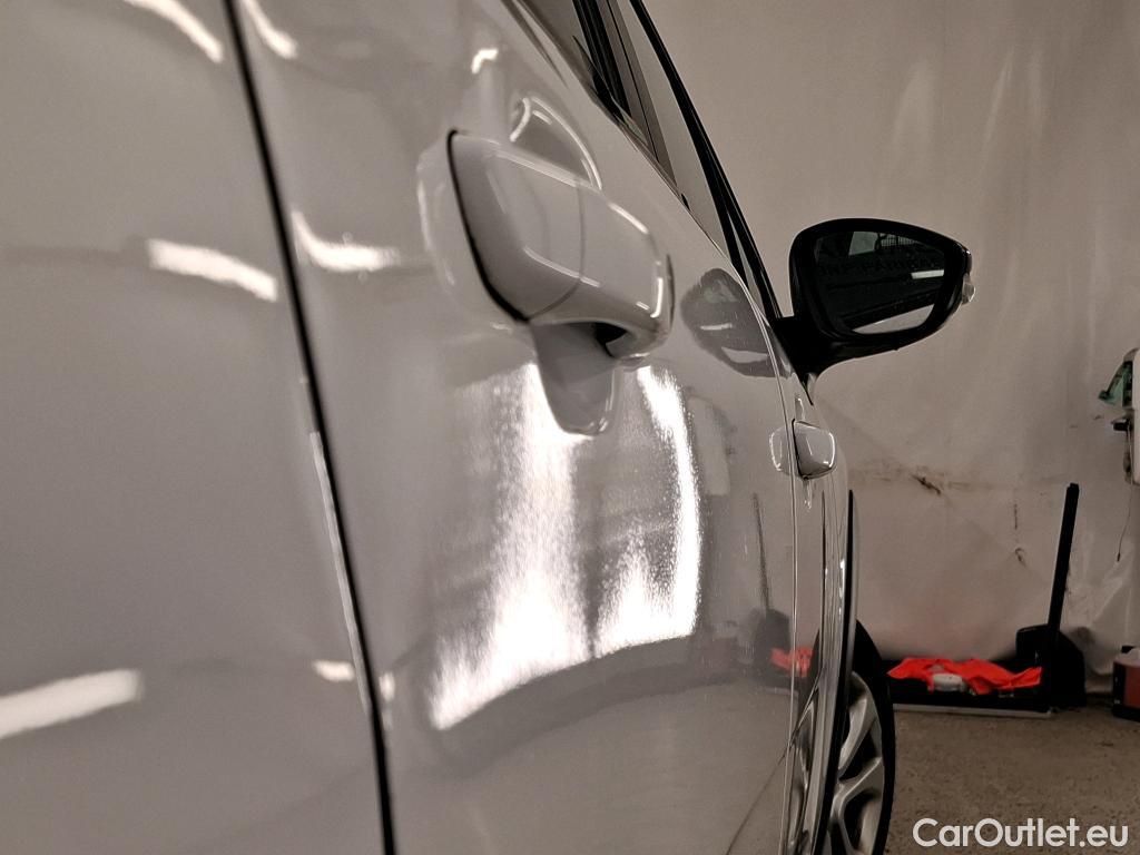  Citroen  C3  Société Feel 1.5 BlueHDI 100CV BVM6 E6d #4