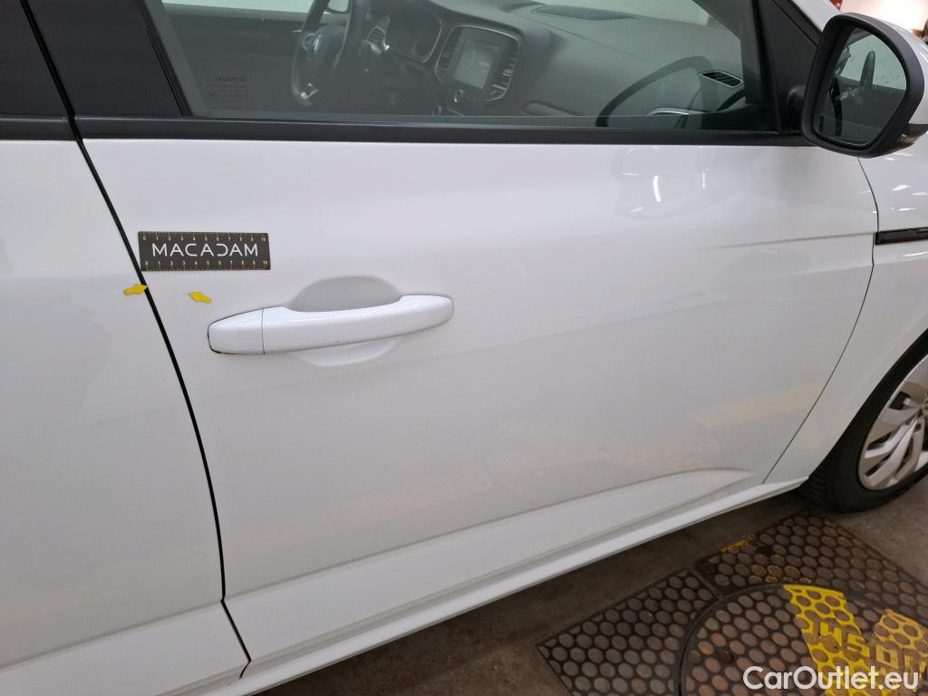  Renault  Megane  IV Berline 5pt. Société Air Nav 1.5 dCi 90CV BVM6 E6 #31