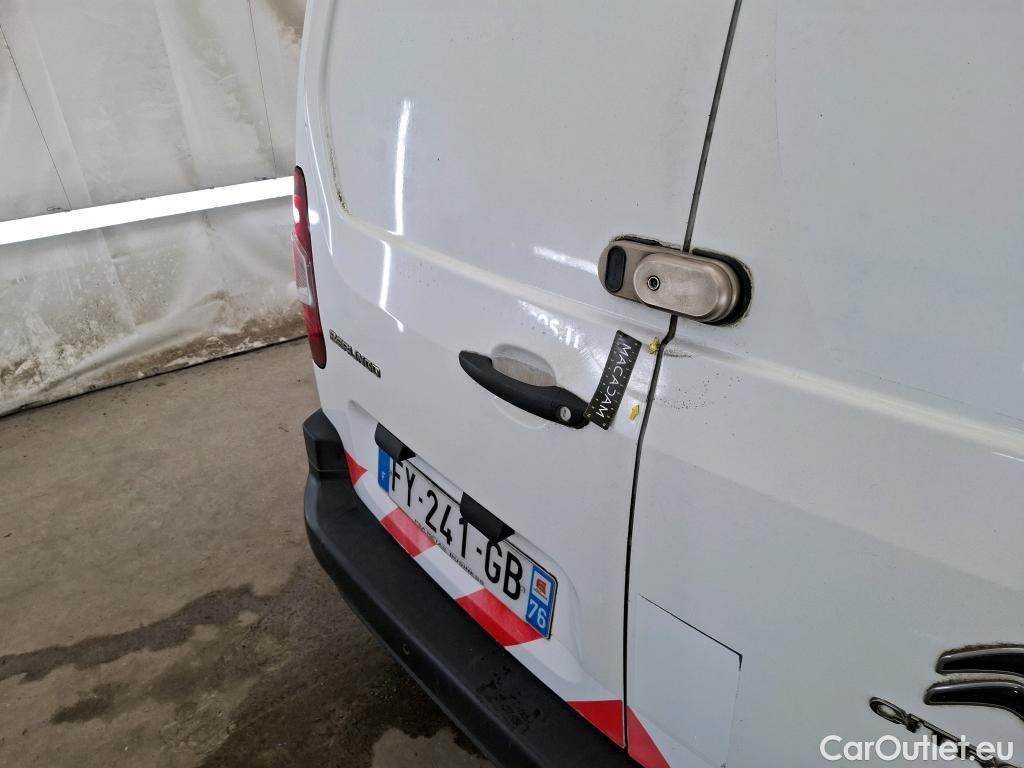  Citroen  Berlingo CITROEN  / 2018 / 4P / Fourgonnette M 650kg BlueHDi 75 S&S BVM Club #34