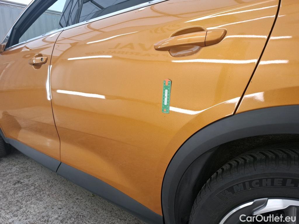  DS  DS7 DS DS 7 Crossback / 2017 / 5P / SUV E-TENSE 225 Business #4