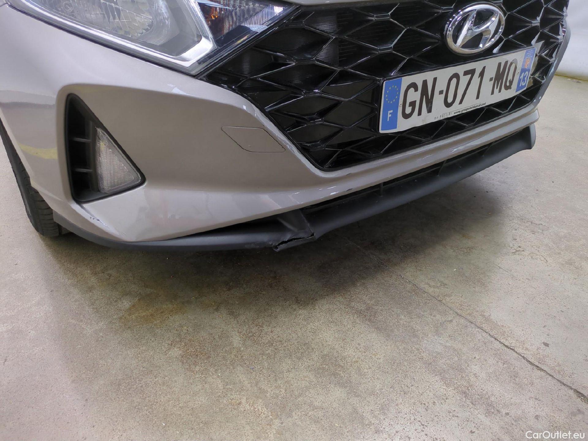  Hyundai  i20 HYUNDAI  / 2020 / 5P / Berline 1.0 T-GDI 100 HYBRID 48V Intuitive #16