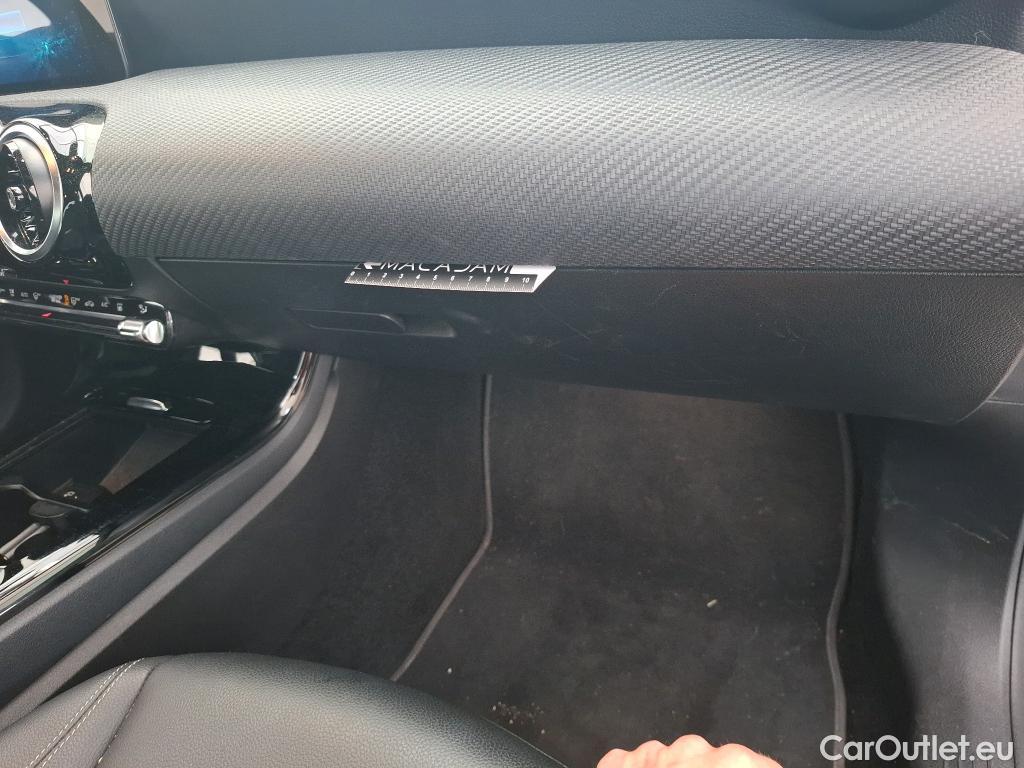  Mercedes  A-Klasse MERCEDESBENZ Classe A Compact  2018  5P  Berline A 250 e Business Line 8GDCT #6