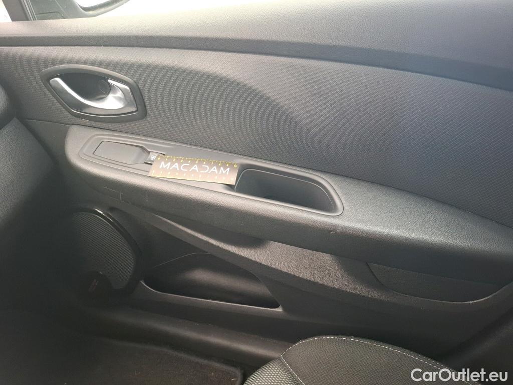 Renault  Clio  IV Business 0.9 TCe 90CV BVM5 E6 #25