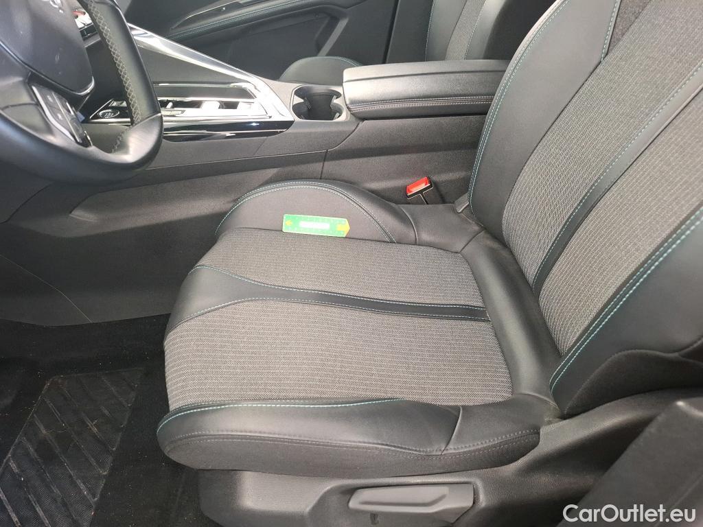  Peugeot  5008  Allure Pack 1.5 HDi 130CV BVA8 7 Sieges E6d #16