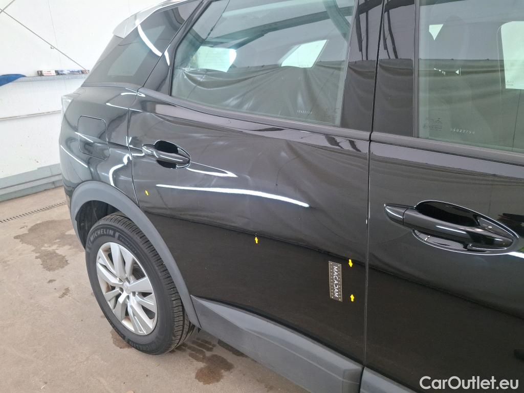  Peugeot  3008  Active Pack 1.2 PureTech 130CV BVM6 E6d #3