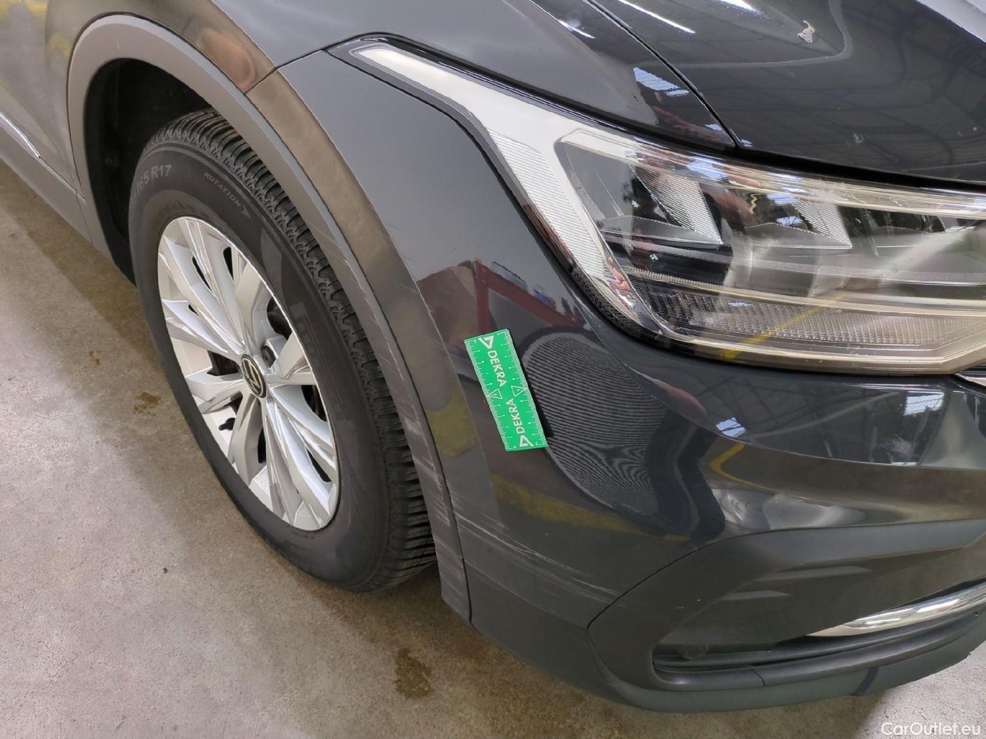  Volkswagen  Tiguan VOLKSWAGEN  / 2020 / 5P / SUV 2.0 TDI 150 DSG7 Life Business #18