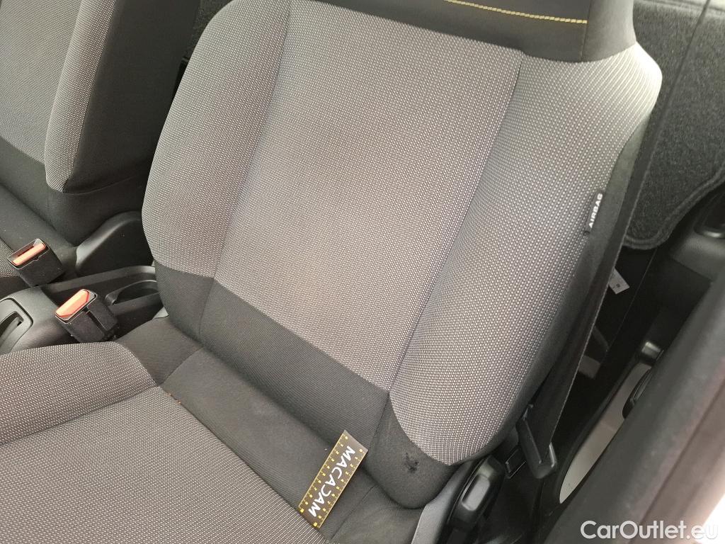  Citroen  C3  Société Feel 1.5 BlueHDI 100CV BVM5 E6dT #1