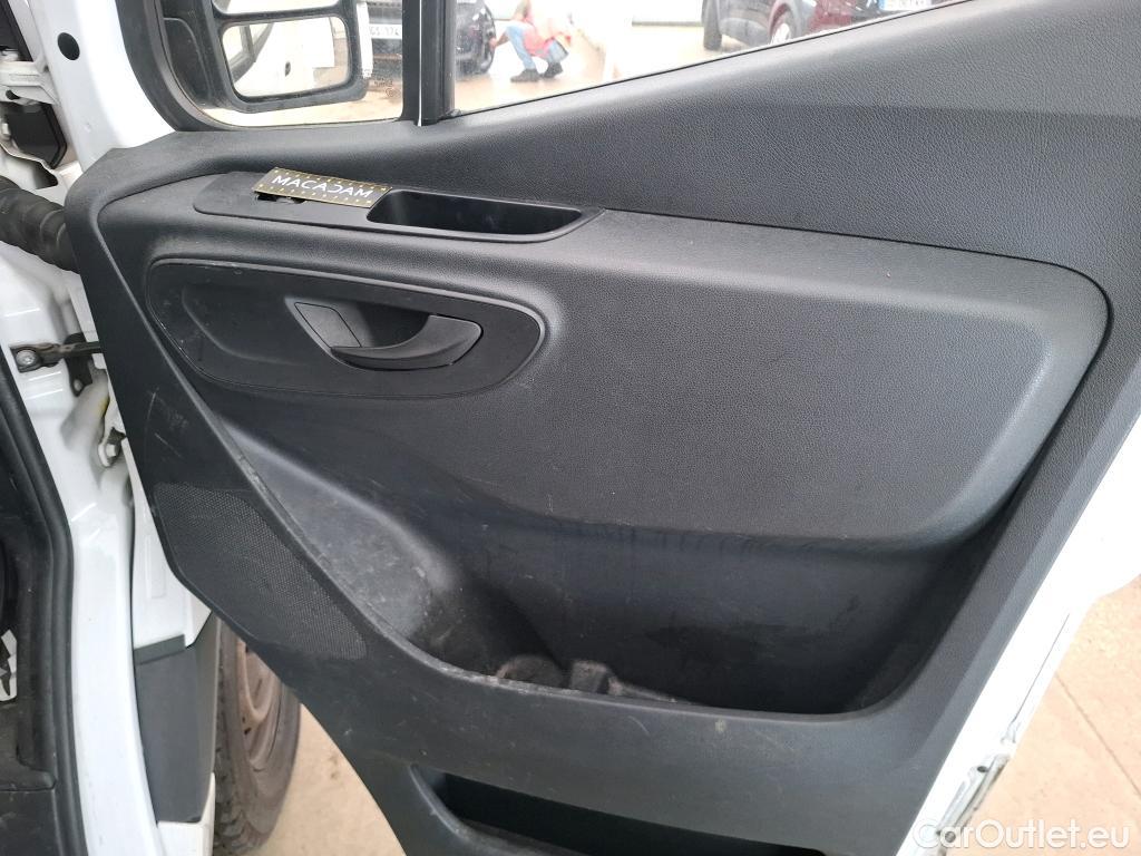  Mercedes  Sprinter MERCEDES-BENZ  / 2018 / 4P / Fourgon tôlé 317 FG 37 3,5t PRO Propu. #48