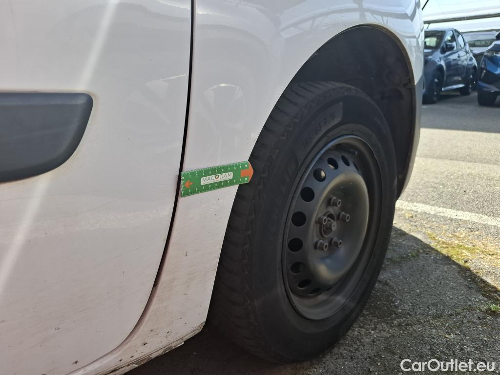  Renault  Kangoo RENAULT  Express VU 4p Fourgonnette Grand Confort dCi 90 EDC #47