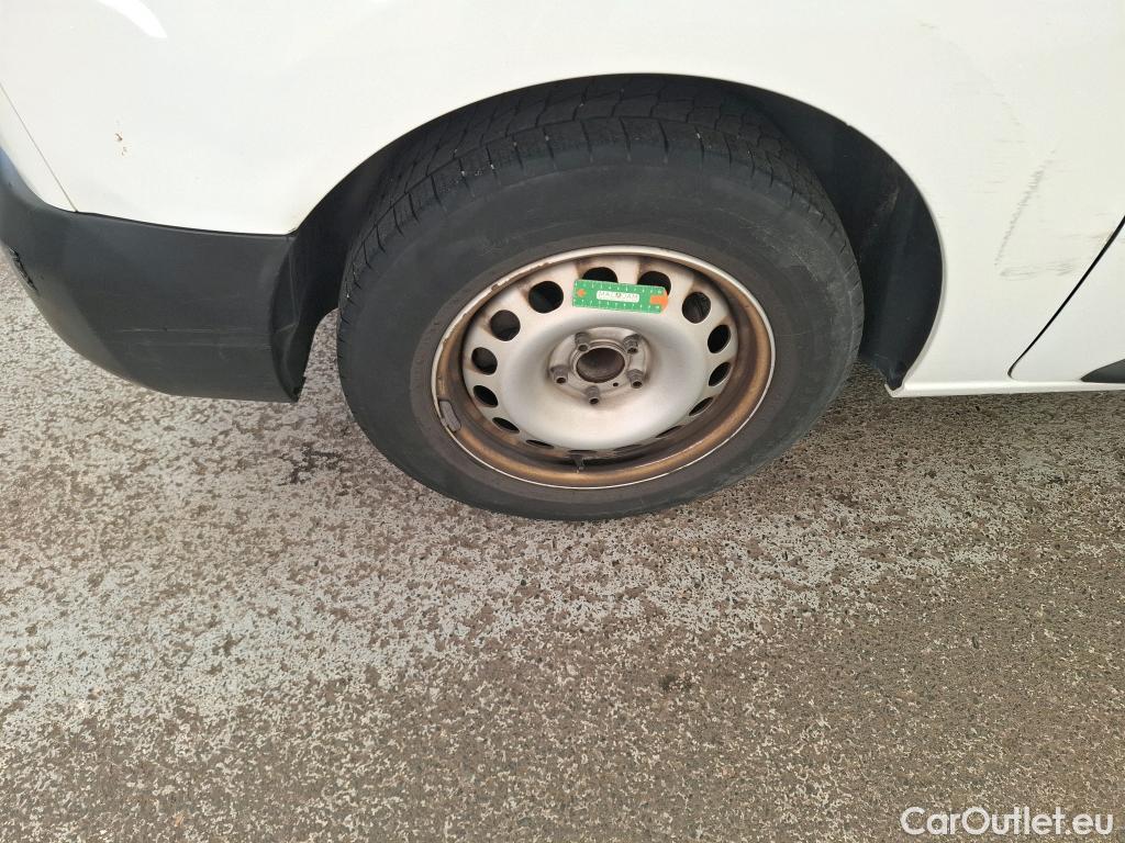  Peugeot  Expert  Fourgon Premium L2 1.5 HDi 120CV BVM6 E6d #40