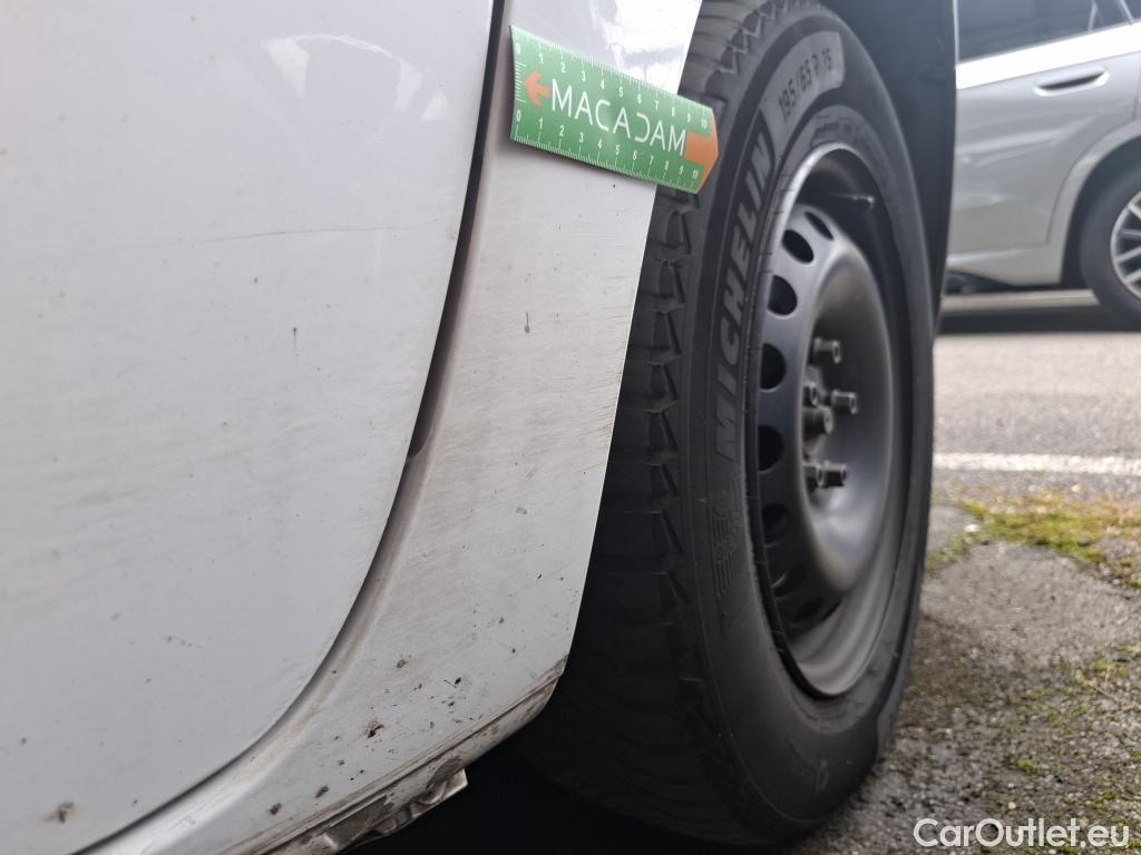  Renault  Kangoo RENAULT  Express VU 4p Fourgonnette Grand Confort dCi 90 EDC #52
