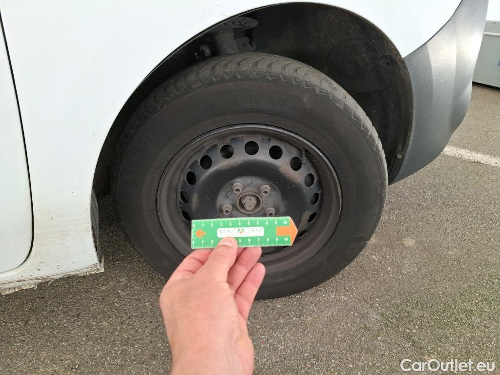  Renault  Kangoo RENAULT  Express VU 4p Fourgonnette Grand Confort dCi 90 EDC #94