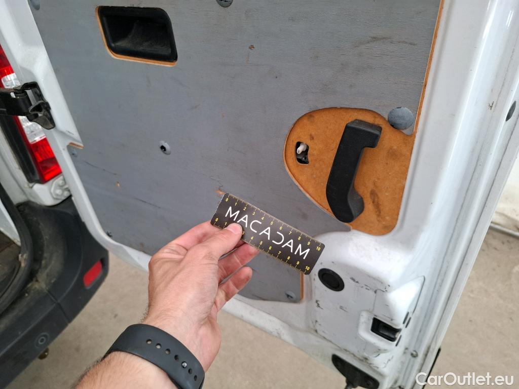  Renault  Master  III Fourgon L2H2 3 5 Grand Confort dCi 130CV BVM6 E6 #21