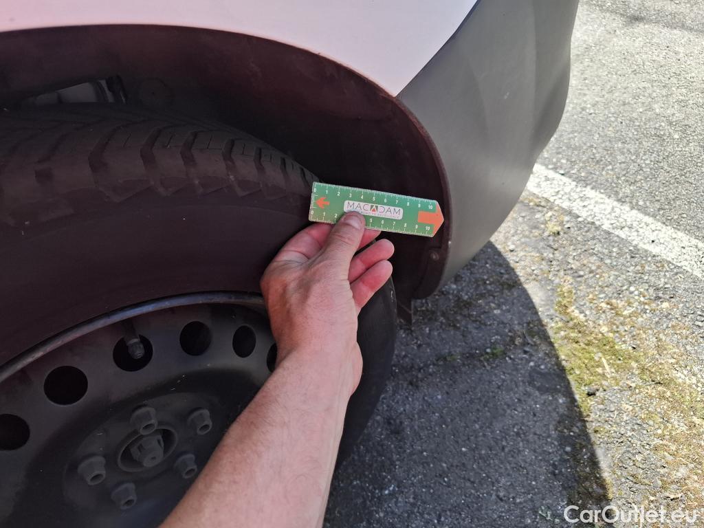  Renault  Kangoo RENAULT  Express VU 4p Fourgonnette Grand Confort dCi 90 EDC #63