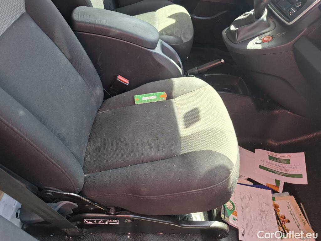  Renault  Kangoo RENAULT  Express VU 4p Fourgonnette Grand Confort dCi 90 EDC #21