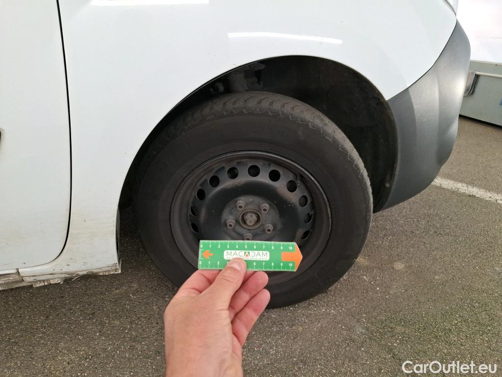  Renault  Kangoo RENAULT  Express VU 4p Fourgonnette Grand Confort dCi 90 EDC #102