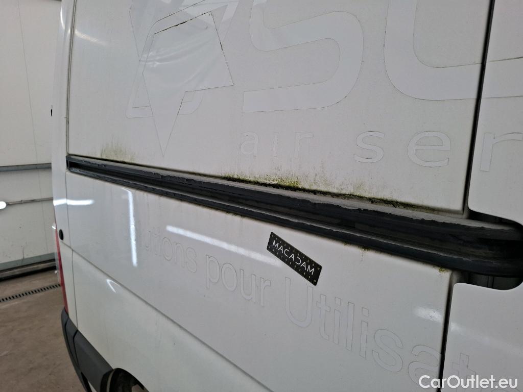  Renault  Master  III Fourgon L2H2 3 5 Grand Confort dCi 130CV BVM6 E6 #14