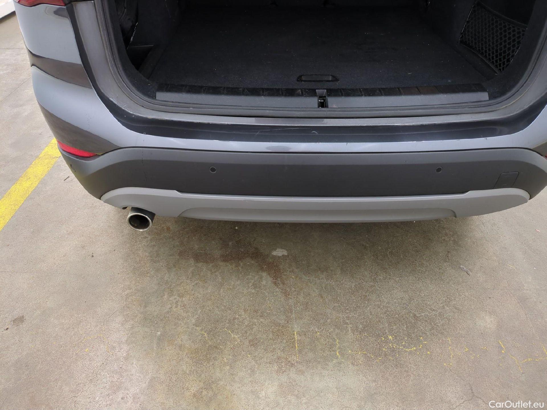  Bmw  X1 Série  sDrive18i Lounge 1.5 140CV BVA7 E6dT #29
