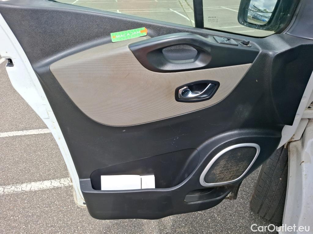  Renault  Trafic  III Fourgon Grand Confort L2H1 1200 1.6 dCi 125CV BVM6 E6 #70