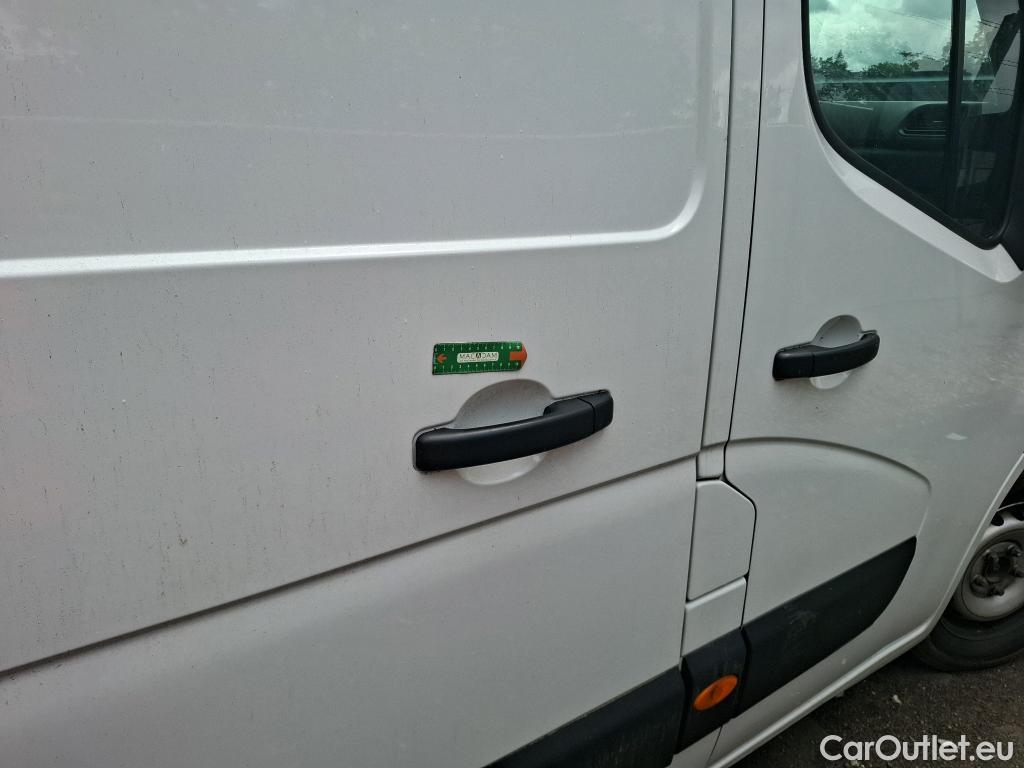  Renault  Master RENAULT  2019 4P Fourgon tôlé FG Tr CF F3500 L3H2 Blue dCi 150BVR #57