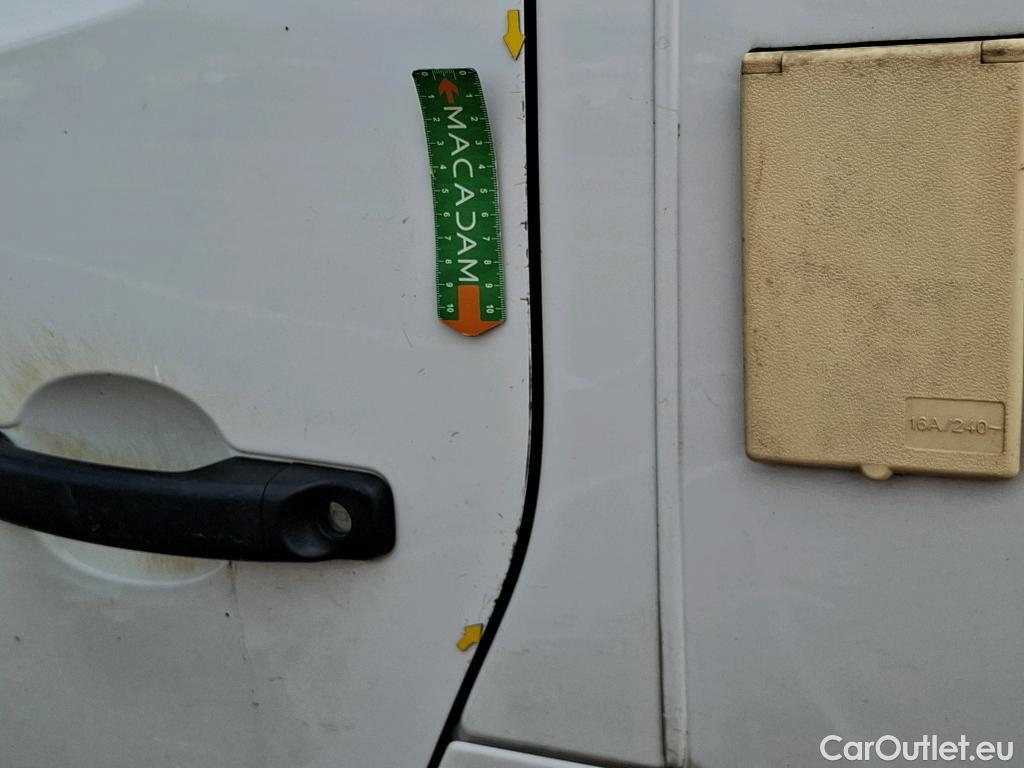  Renault  Trafic  III Fourgon Grand Confort L2H1 1200 1.6 dCi 125CV BVM6 E6 #44