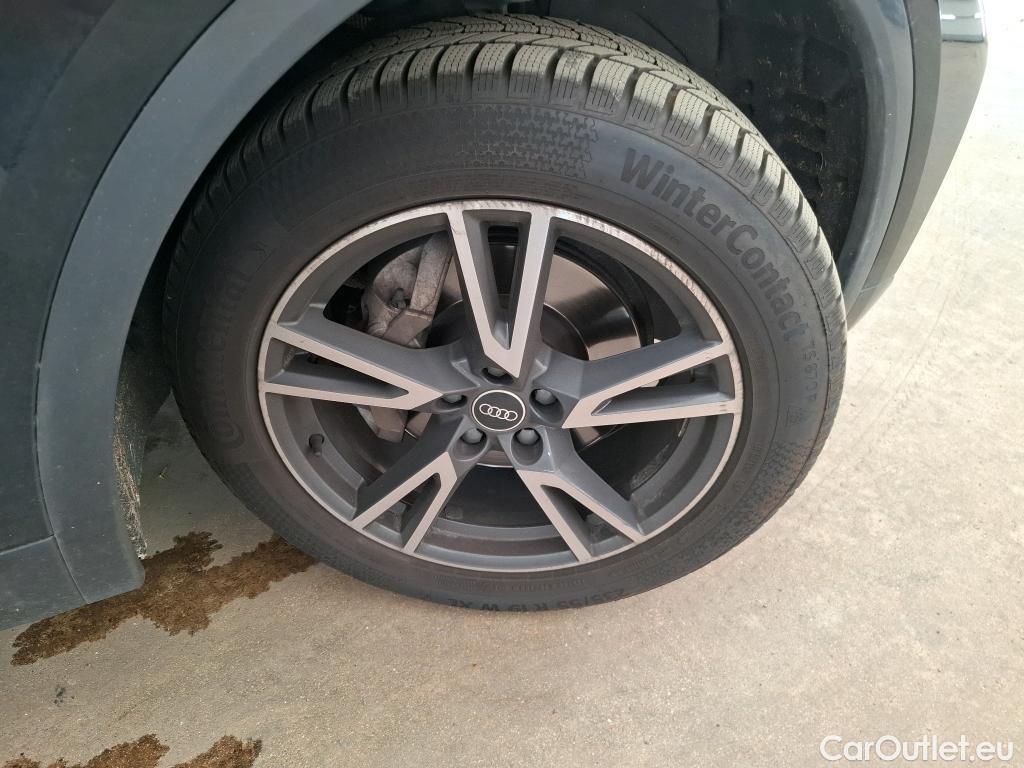  Audi  Q5 AUDI  / 2020 / 5P / SUV 40 TDI 204 QTT S TRONIC 7 AVUS #5