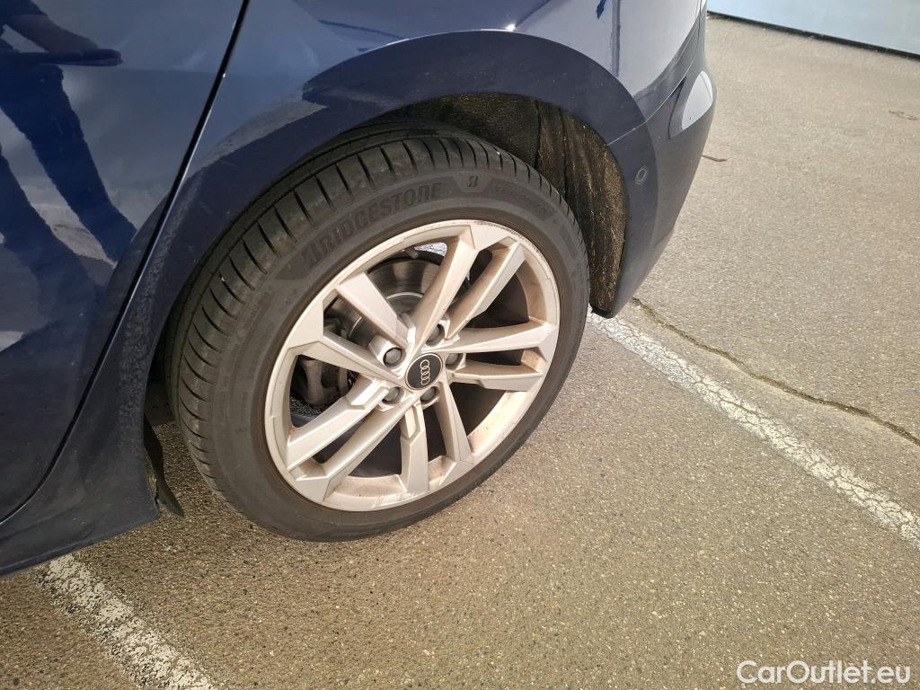  Audi  A3 AUDI  Sportback / 2020 / 5P / Berline 35 TDI 150 S tronic Business Line #54