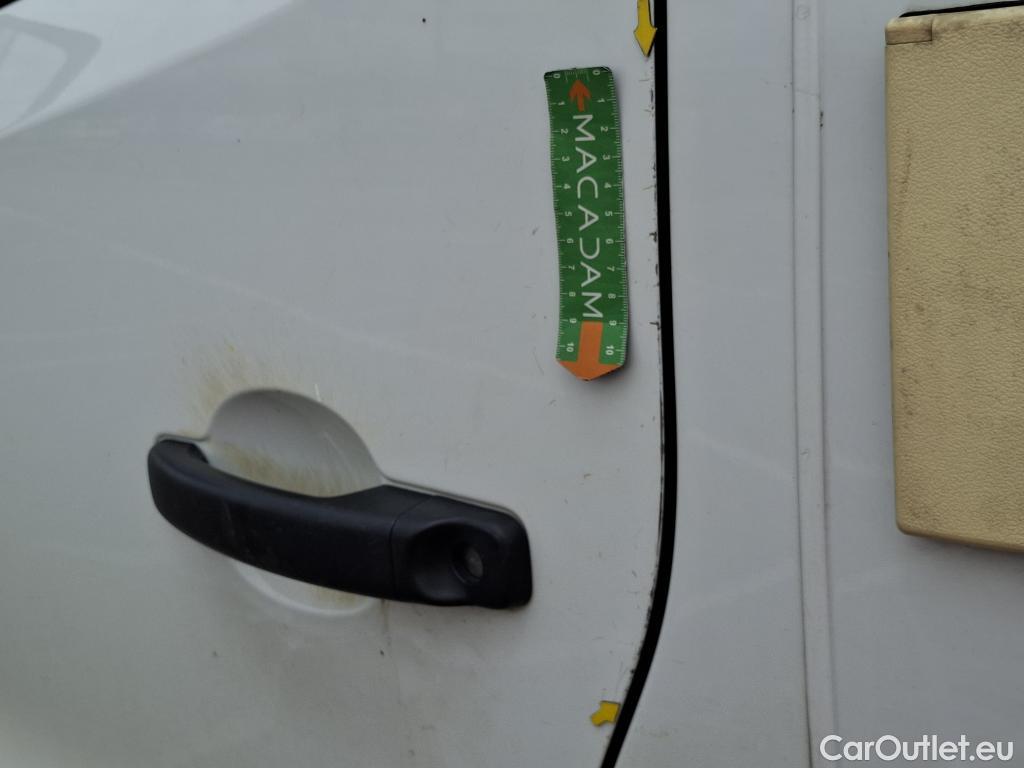  Renault  Trafic  III Fourgon Grand Confort L2H1 1200 1.6 dCi 125CV BVM6 E6 #46