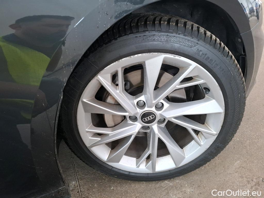  Audi  A5 Sportback AUDI  / 2019 / 5P / Berline 40 TFSI 204 S TRONIC 7 BUSI LINE SB #19