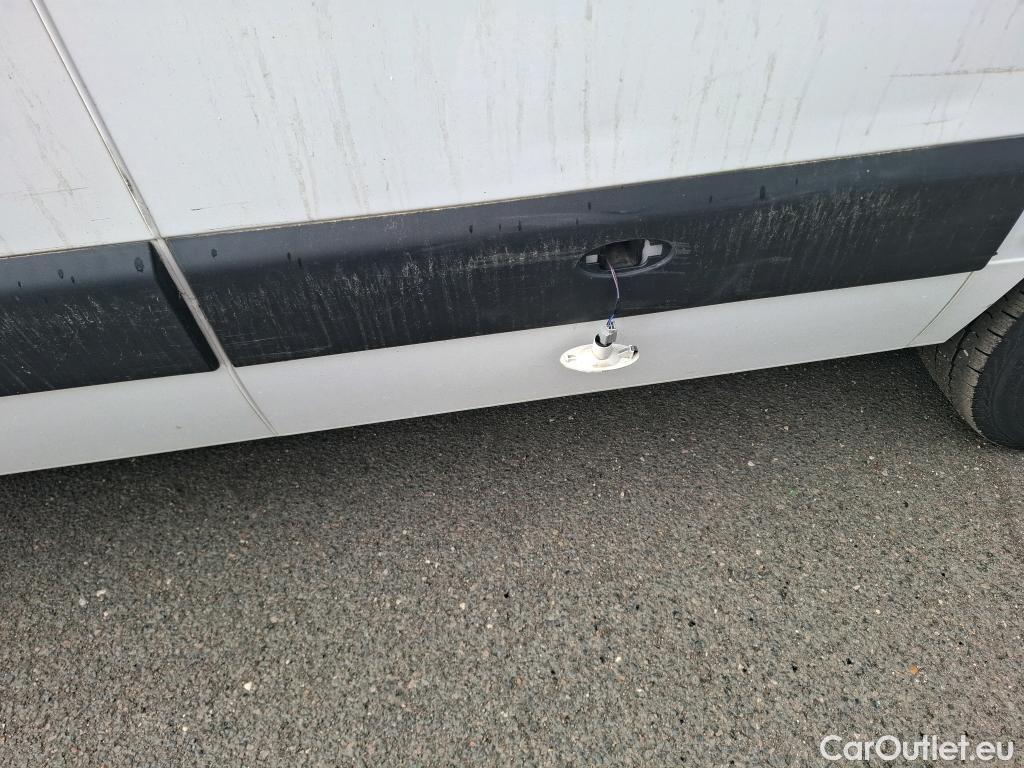  Renault  Master RENAULT  2019 4P Fourgon tôlé FG Tr CF F3500 L3H2 Blue dCi 150BVR #46