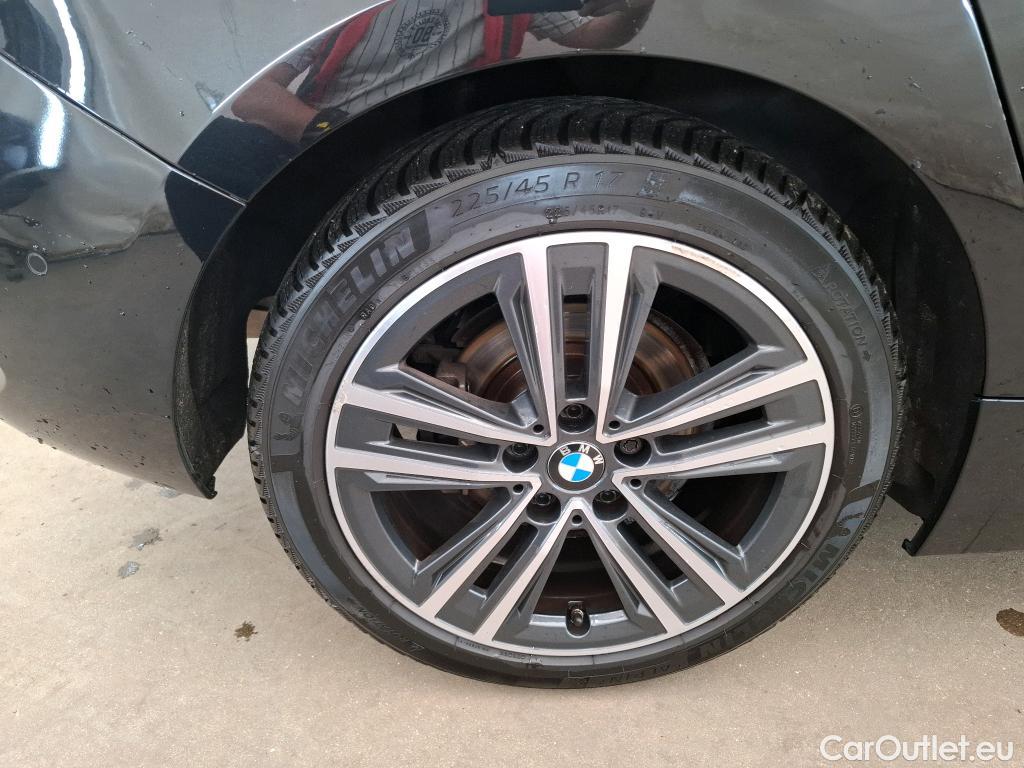  Bmw  Serie 1 BMW Série 1 / 2019 / 5P / Berline 1.5 116I Business Design #19