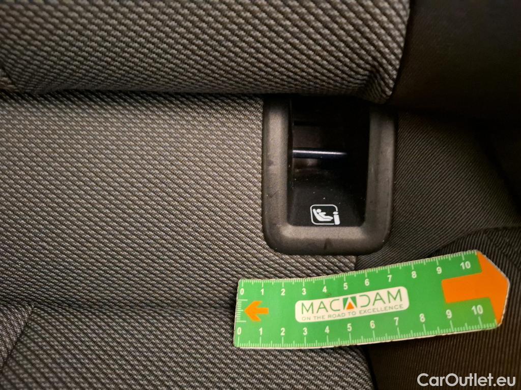  Audi  A3 AUDI  Sportback / 2020 / 5P / Berline 35 TDI 150 S tronic Business Line #71