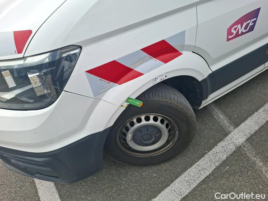  Volkswagen  Crafter  Fourgon Fourgon 35 mittlerer Radstand mit Hochdach FWD 2.0 140CV BVM6 #48