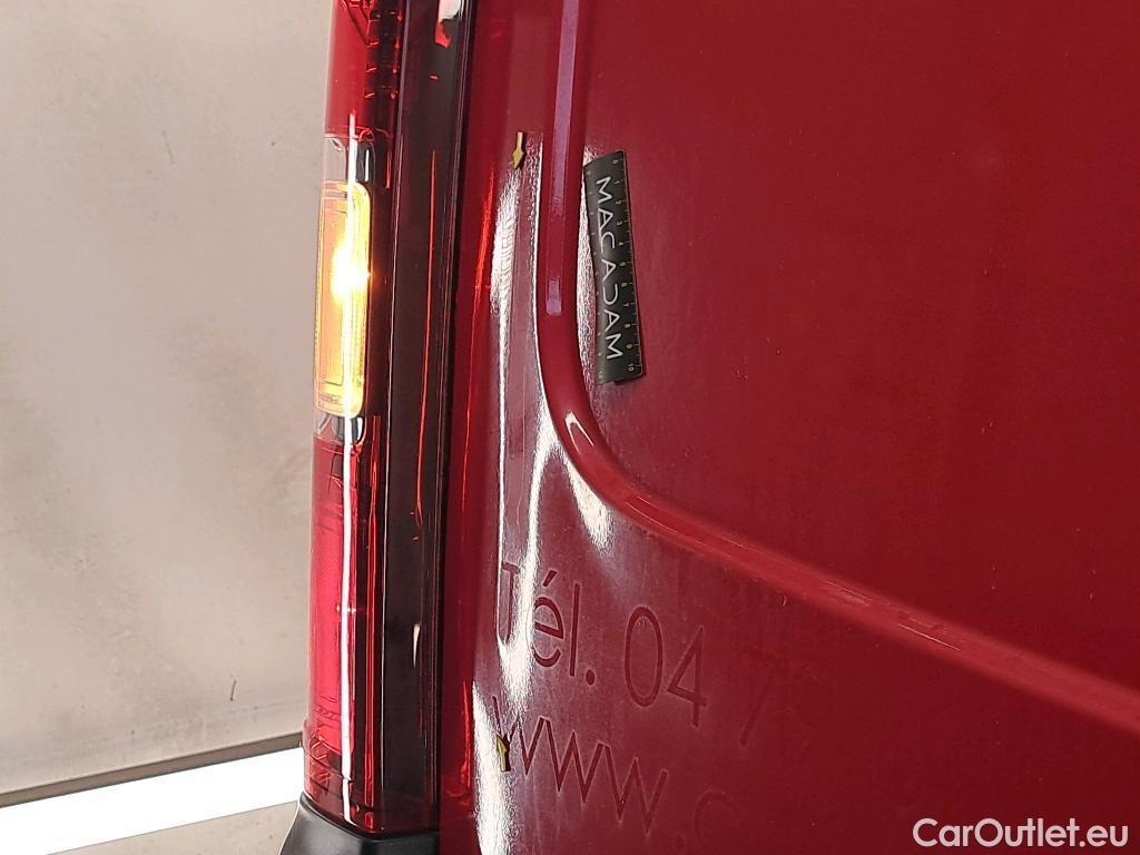  Renault  Trafic  III Fourgon L1H1 2T8 Confort 2.0 dCi 150CV BVA6 E6d #9
