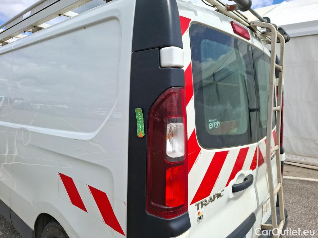  Renault  Trafic  III Fourgon Grand Confort L2H1 1200 1.6 dCi 125CV BVM6 E6 #109