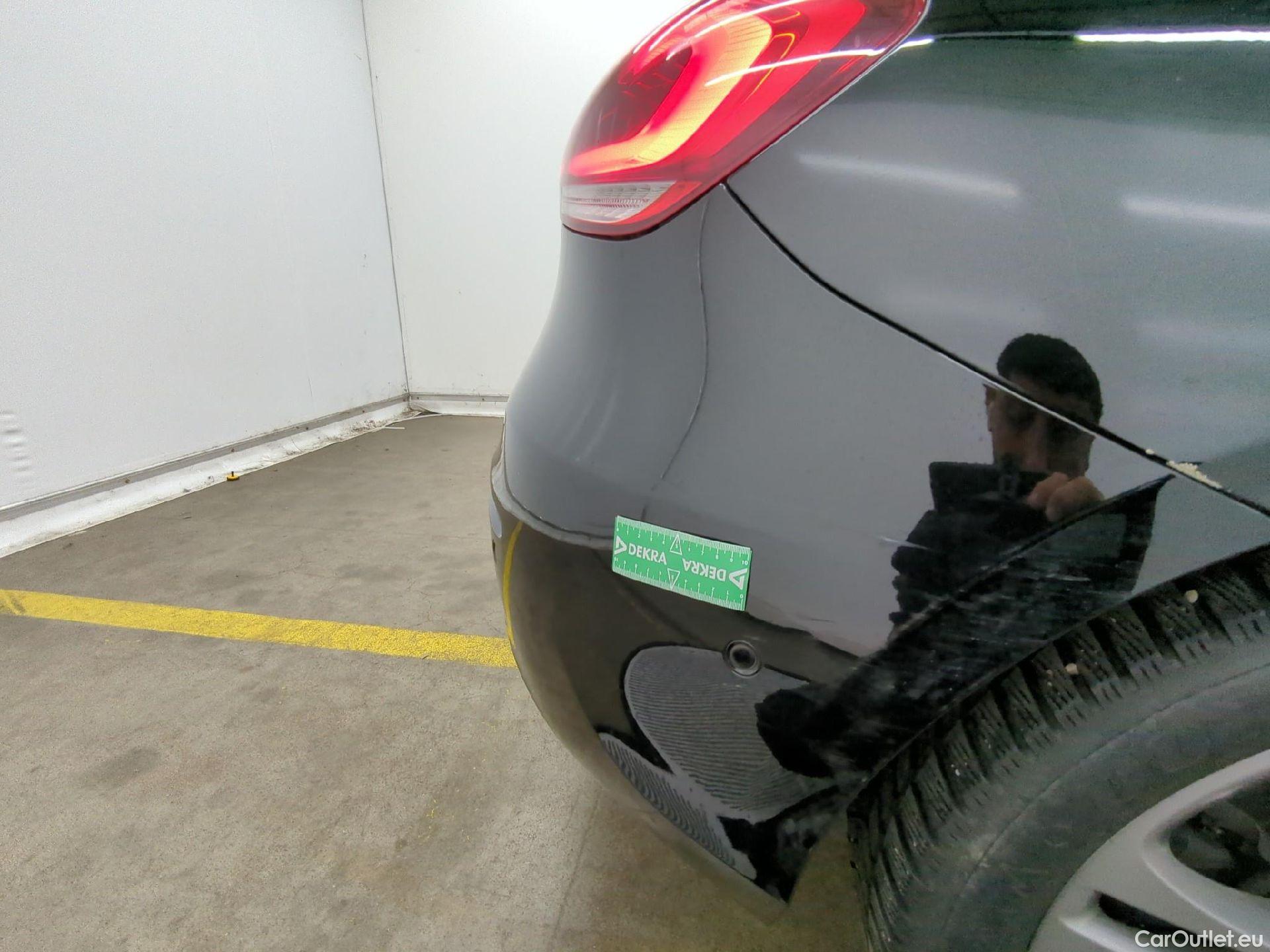  Mercedes  A-Klasse MERCEDES-BENZ Classe A 5p Berline A 180 d Business Line 7G-DCT #13