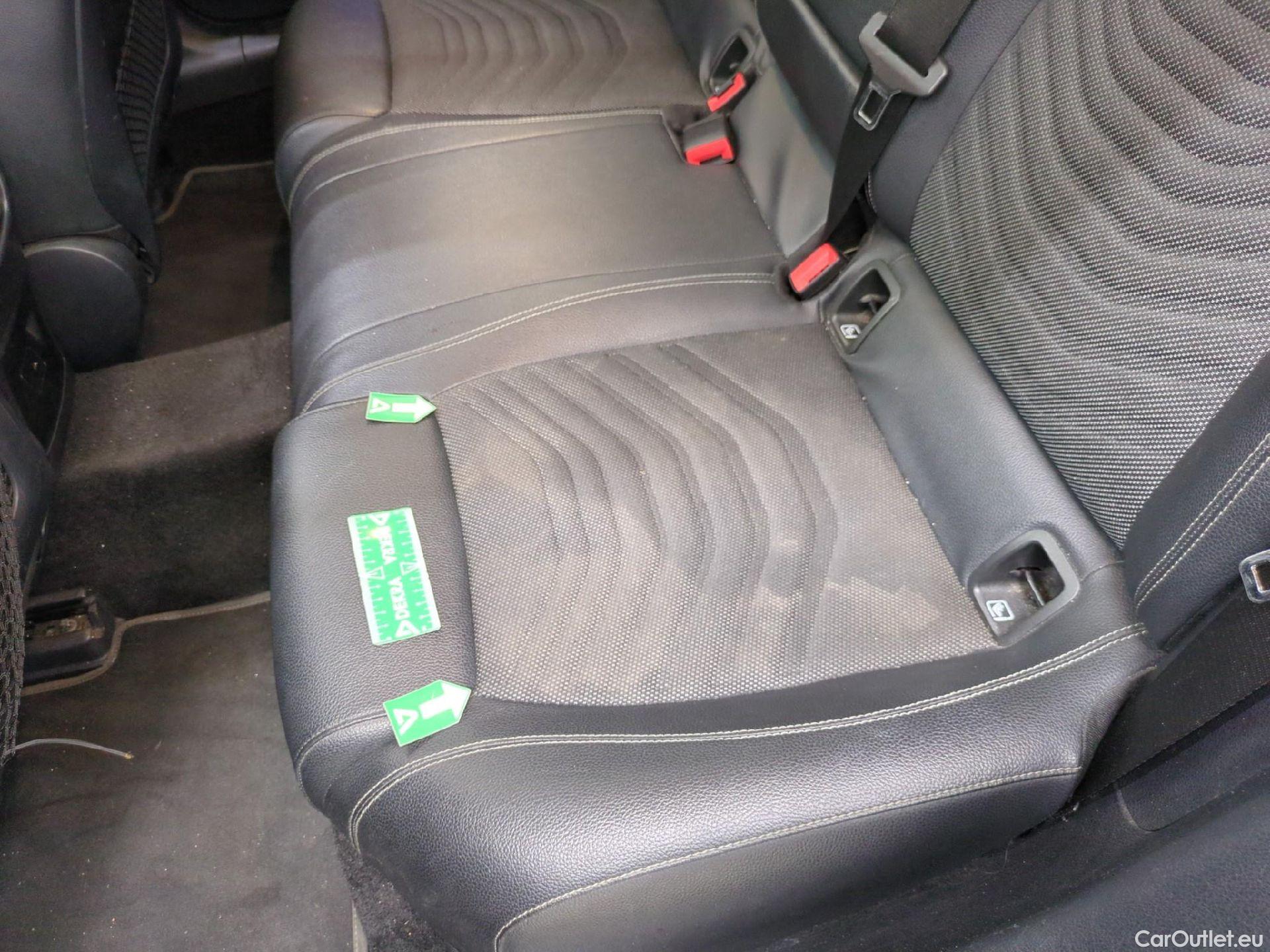  Mercedes  A-Klasse MERCEDES-BENZ Classe A Berline / 2018 / 4P / Berline A 200 d Business Line 8G-DCT #6