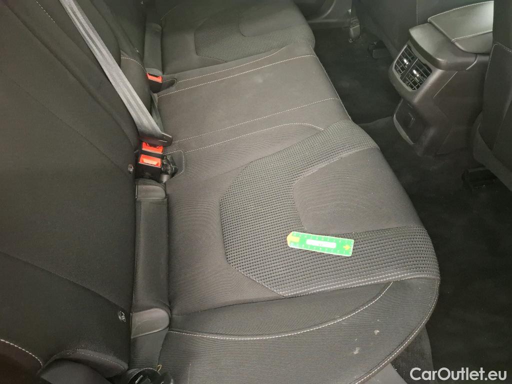  Ford  Mondeo FORD  SW / 2019 / 5P / Break SW 2.0 EcoBlue 150 ch auto Titanium Busi #9