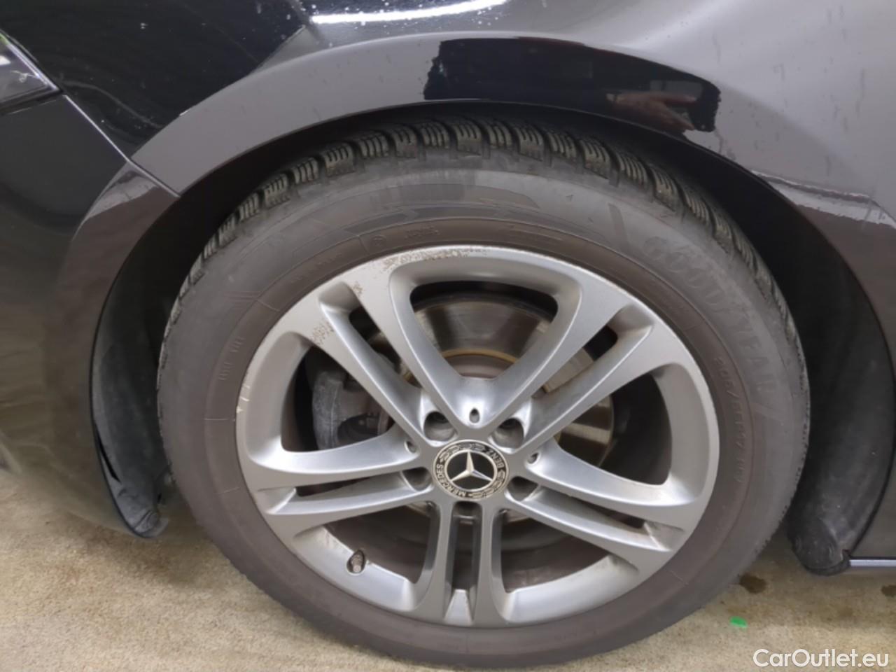  Mercedes  A-Klasse MERCEDES-BENZ Classe A 5p Berline A 180 d Business Line 7G-DCT #2