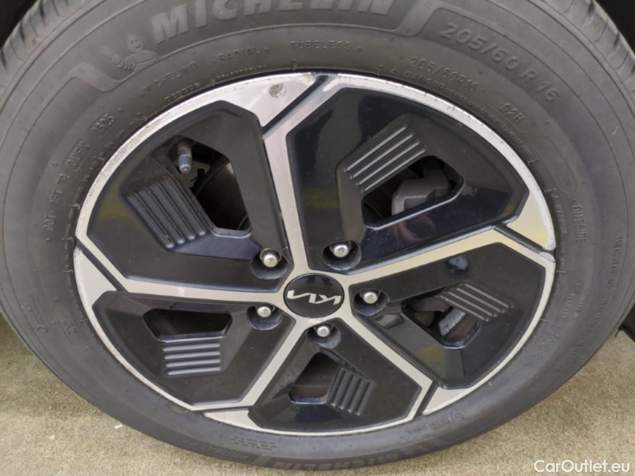  KIA  Niro  Active 1.6 140CV BVA6 E6d #8