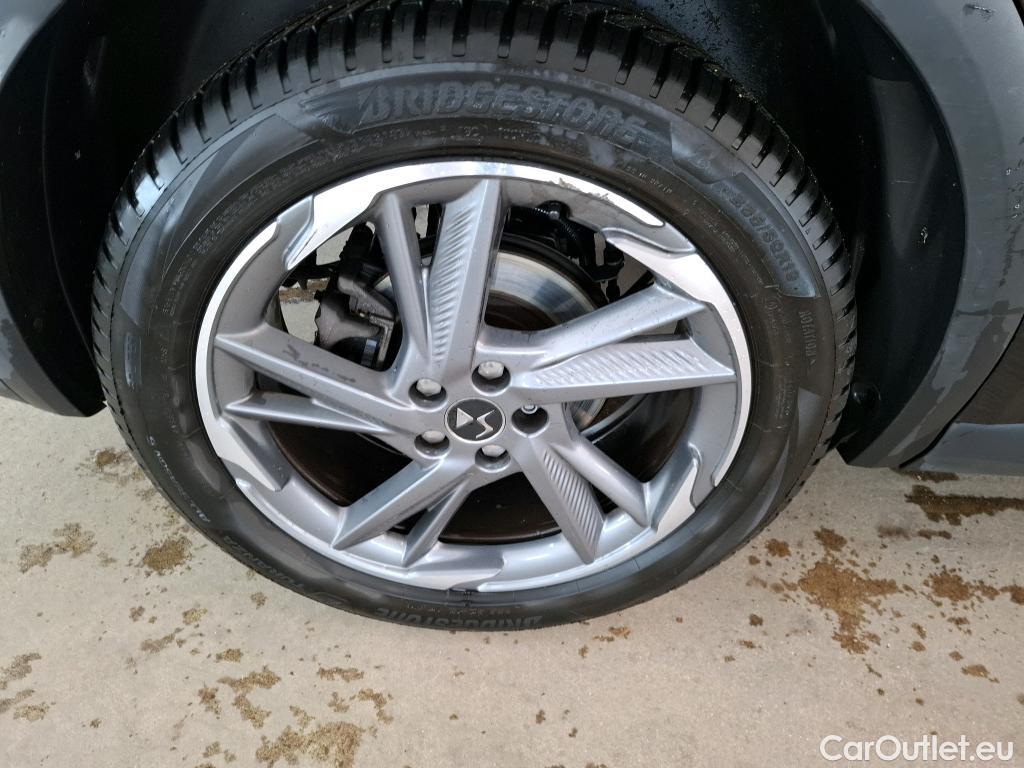  DS  DS7 7 Crossback So Chic 1.6 PureTech 180CV BVA8 E6d #31
