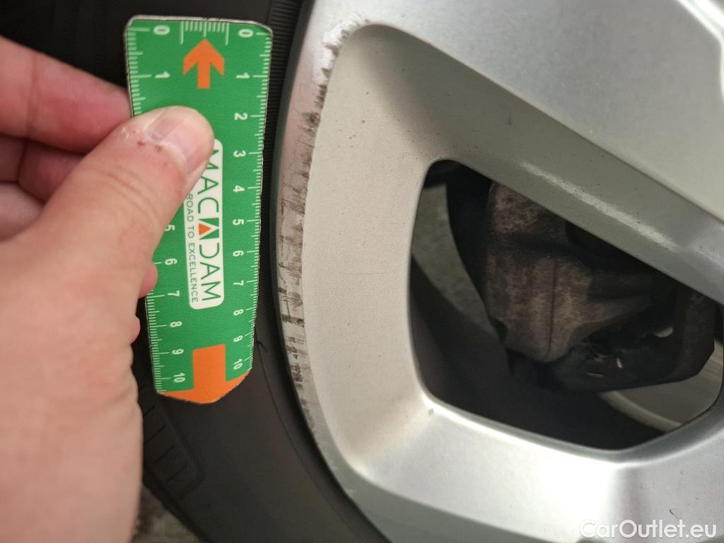  Citroen  C5 Aircross CITROEN  / 2022 / 5P / SUV PureTech 130 S&S EAT8 Feel #16