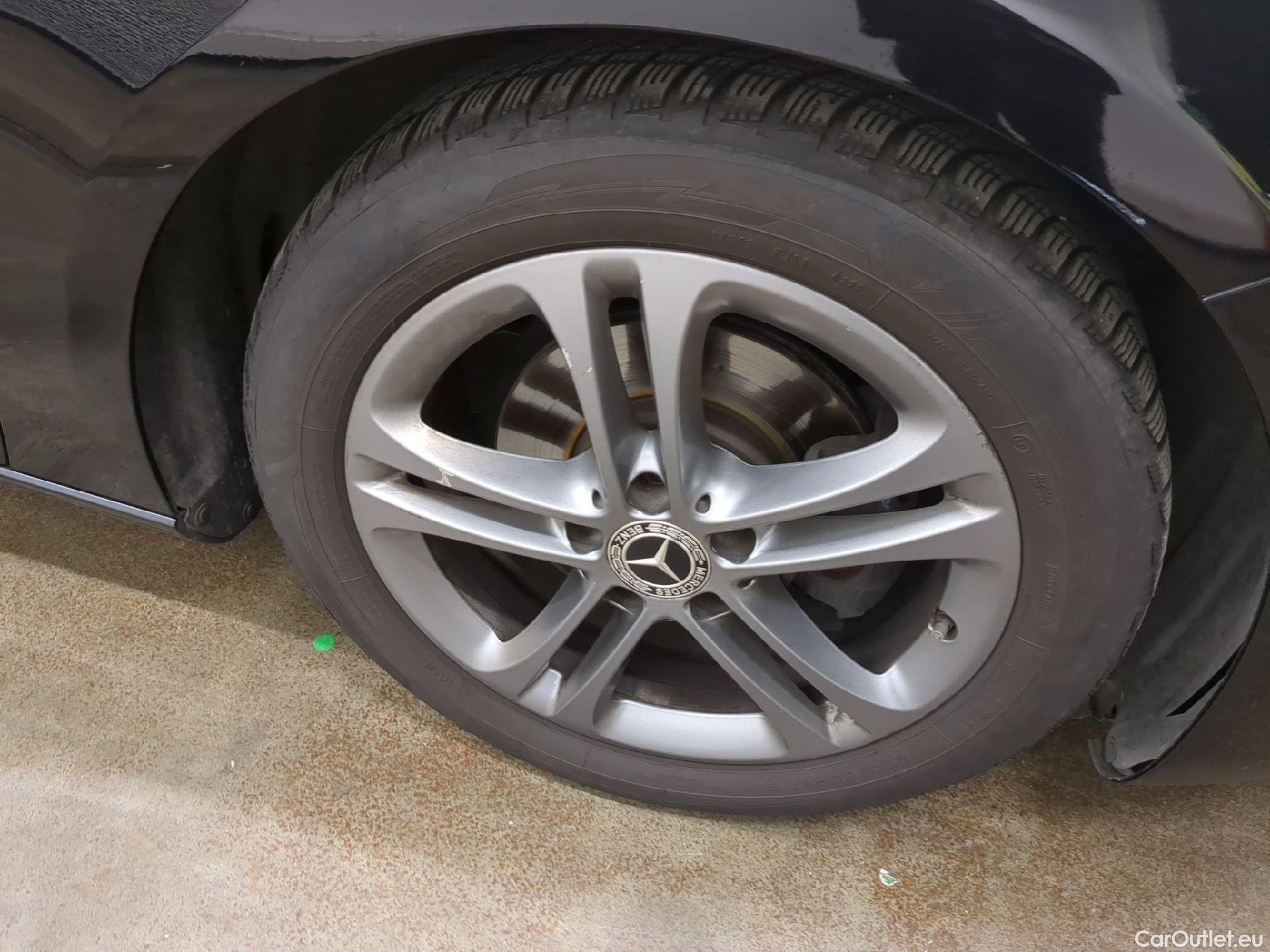  Mercedes  A-Klasse MERCEDES-BENZ Classe A 5p Berline A 180 d Business Line 7G-DCT #3