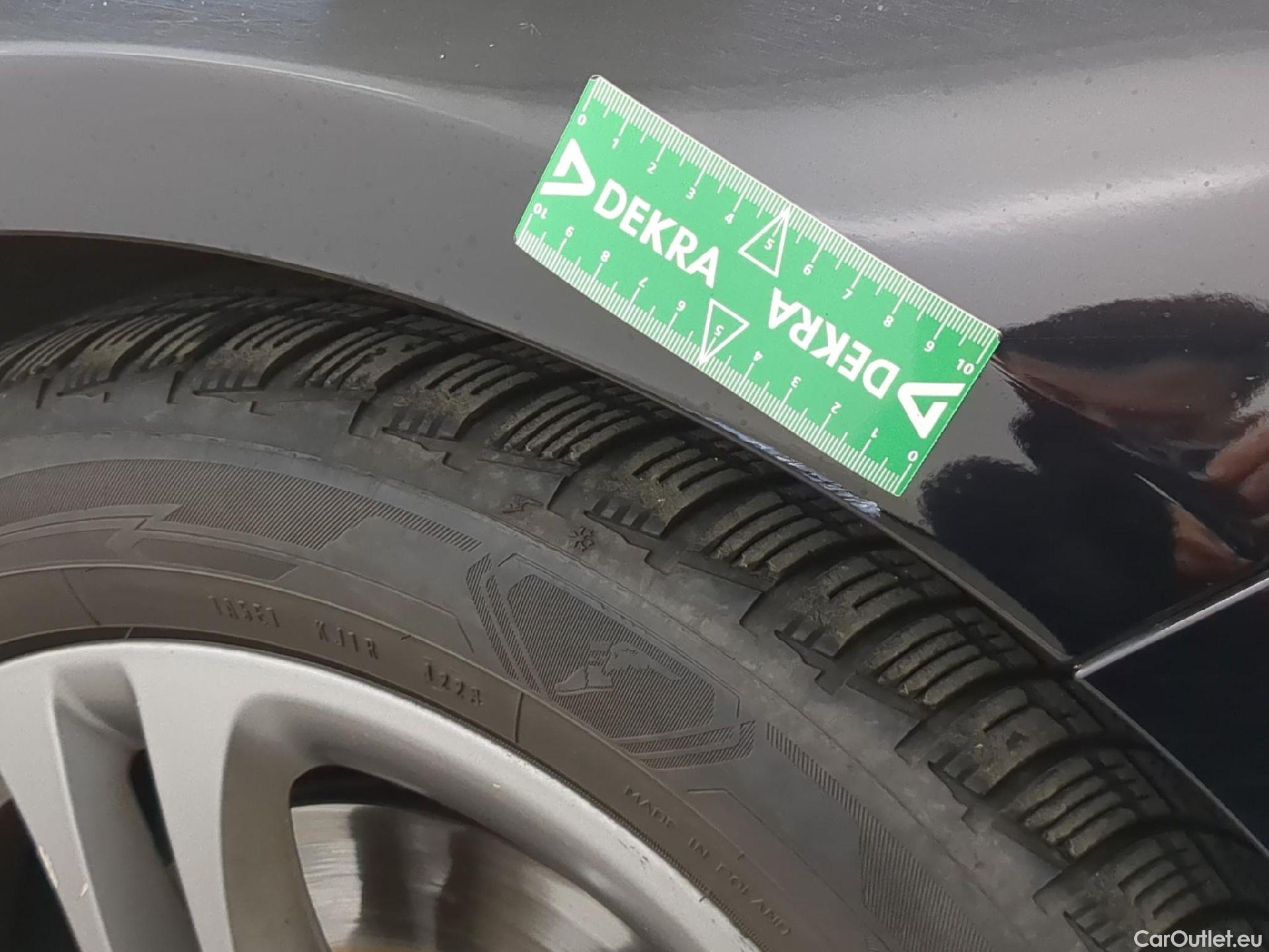  Mercedes  A-Klasse MERCEDES-BENZ Classe A 5p Berline A 180 d Business Line 7G-DCT #18