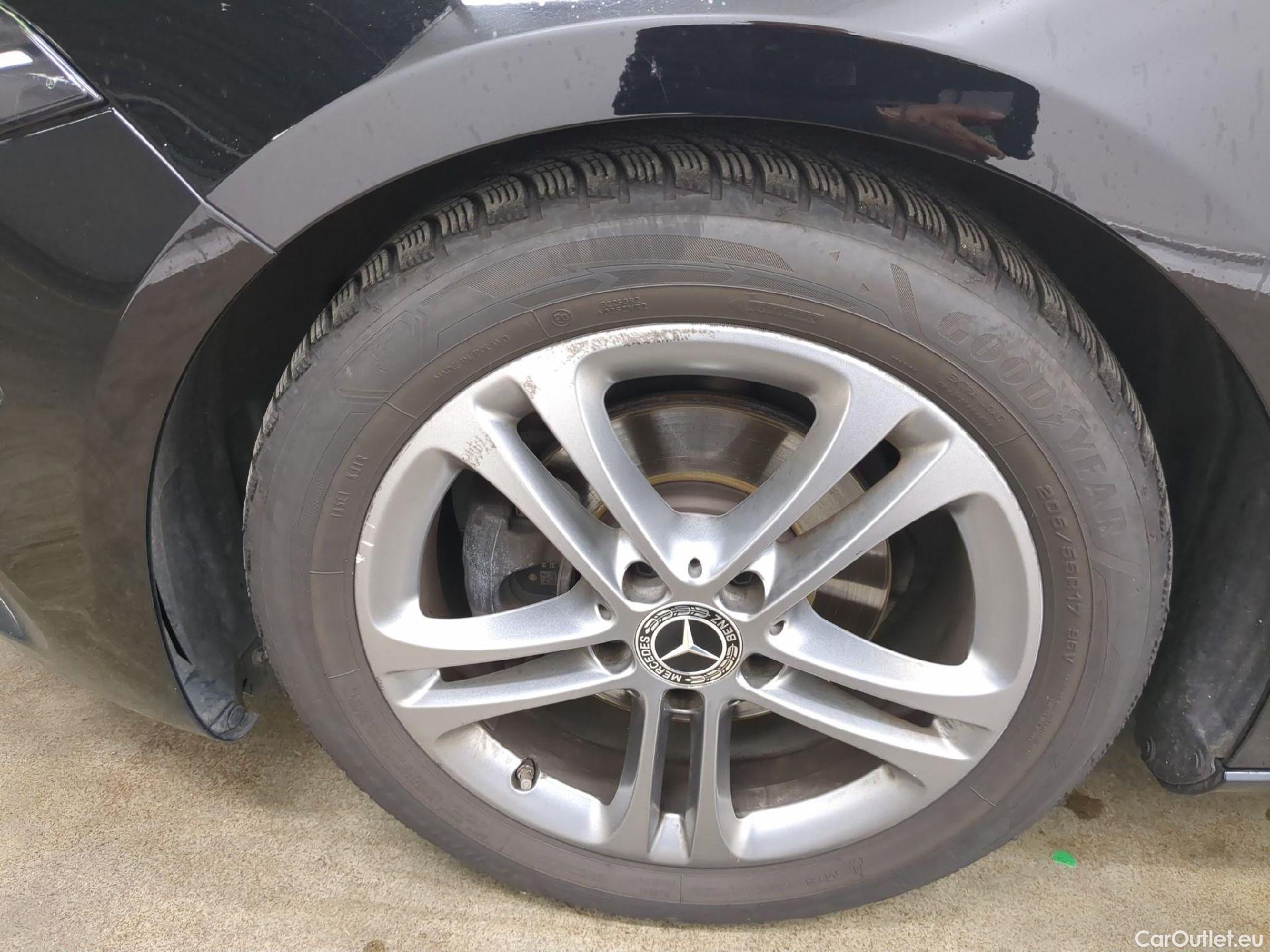  Mercedes  A-Klasse MERCEDES-BENZ Classe A 5p Berline A 180 d Business Line 7G-DCT #7