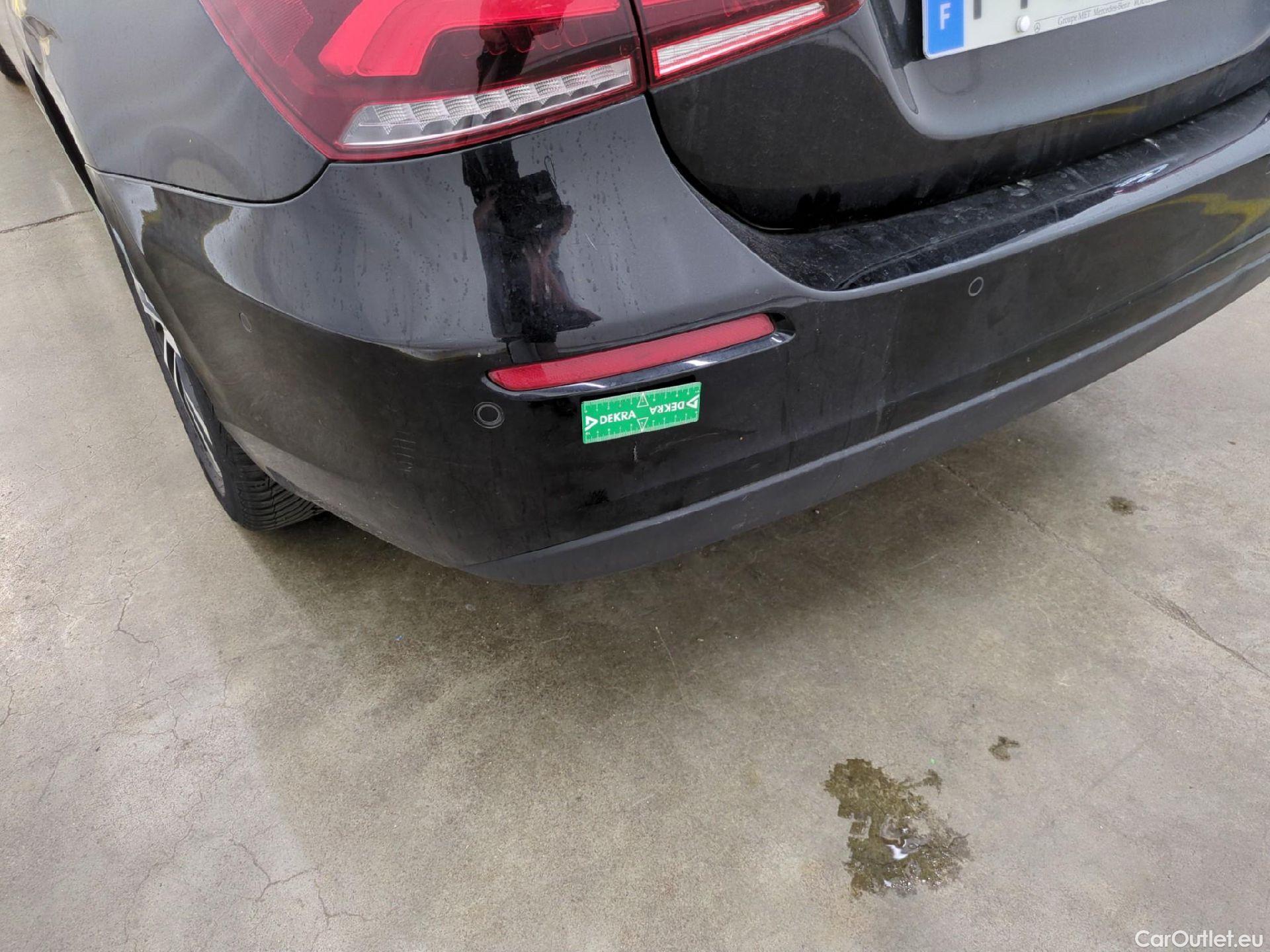  Mercedes  A-Klasse MERCEDES-BENZ Classe A Berline / 2018 / 4P / Berline A 200 d Business Line 8G-DCT #64