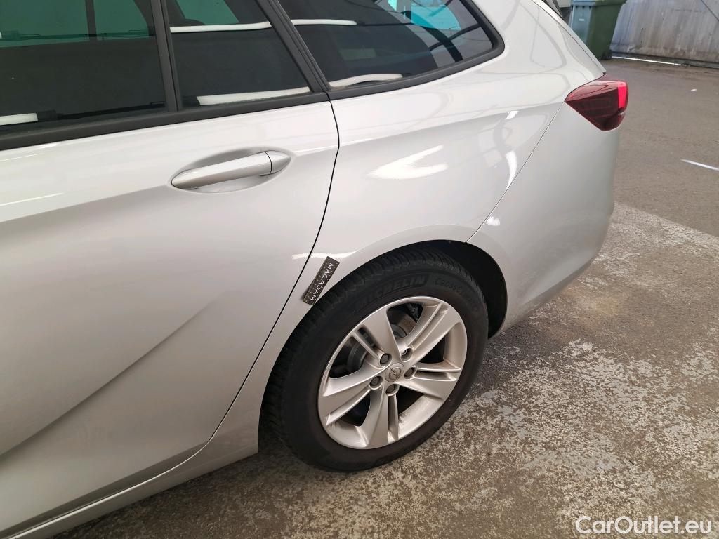  Opel  Insignia  B Sports Tourer Business Elegance 1.6 CDTI 135CV BVA6 E6dT #1