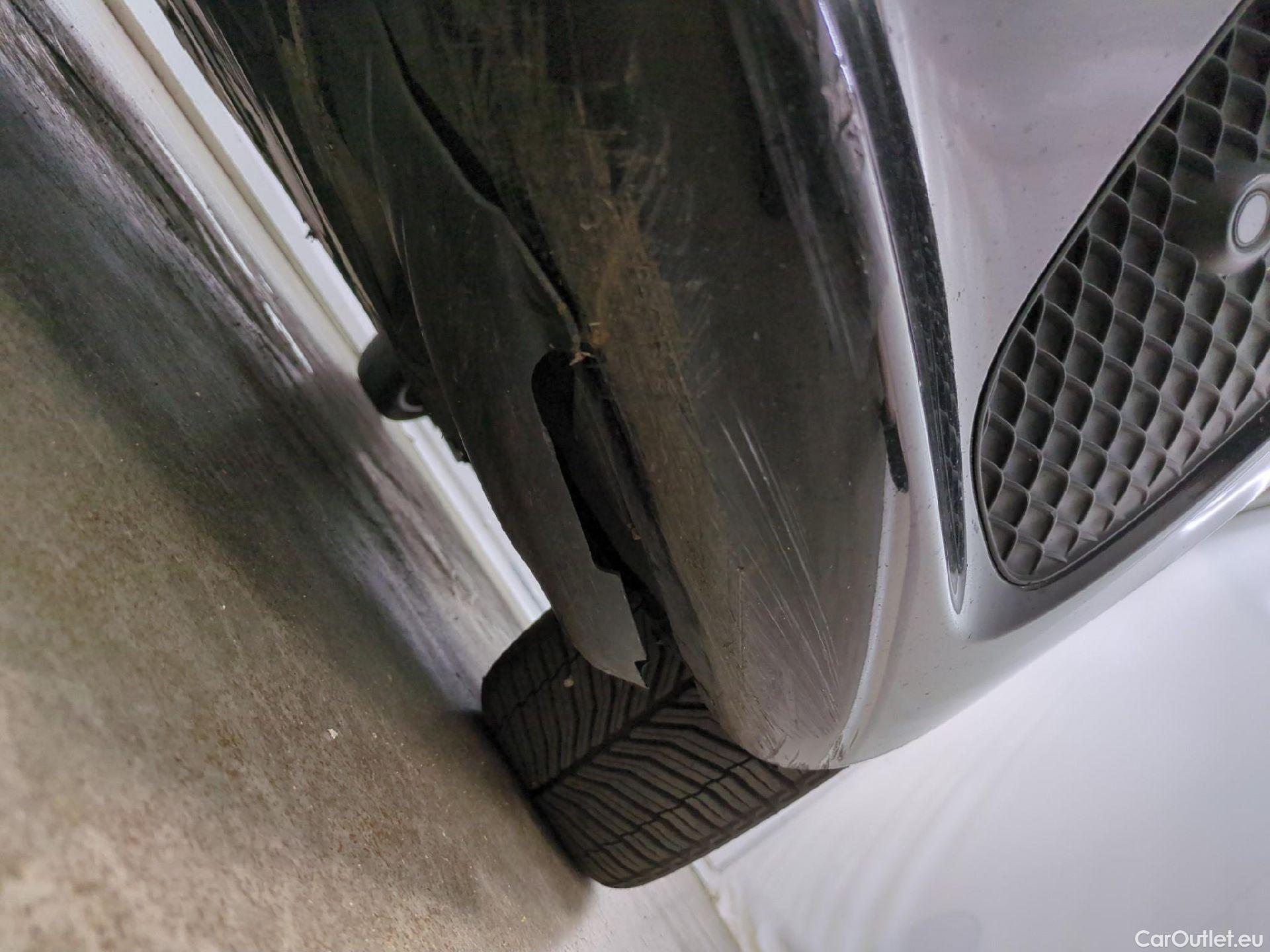  Mercedes  A-Klasse MERCEDES-BENZ Classe A Berline / 2018 / 4P / Berline A 200 d Business Line 8G-DCT #52